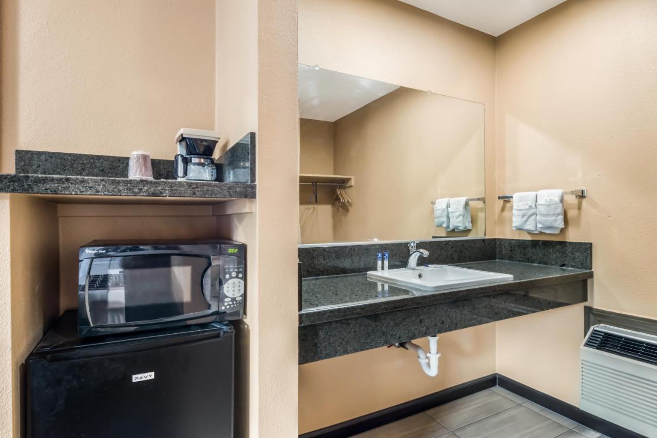 Americas Best Value Inn - Ukiah Zewnętrze zdjęcie